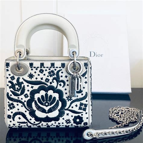 lady dior ミニ|DIOR .